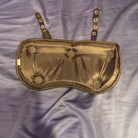 Xenith football backplate - Picture 2 of 2